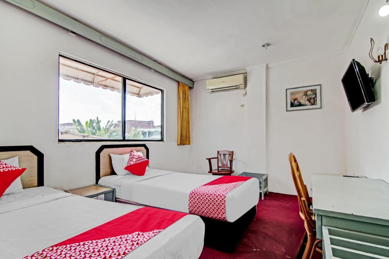 OYO 90697 Hotel Wisata Dumai Buitenkant foto