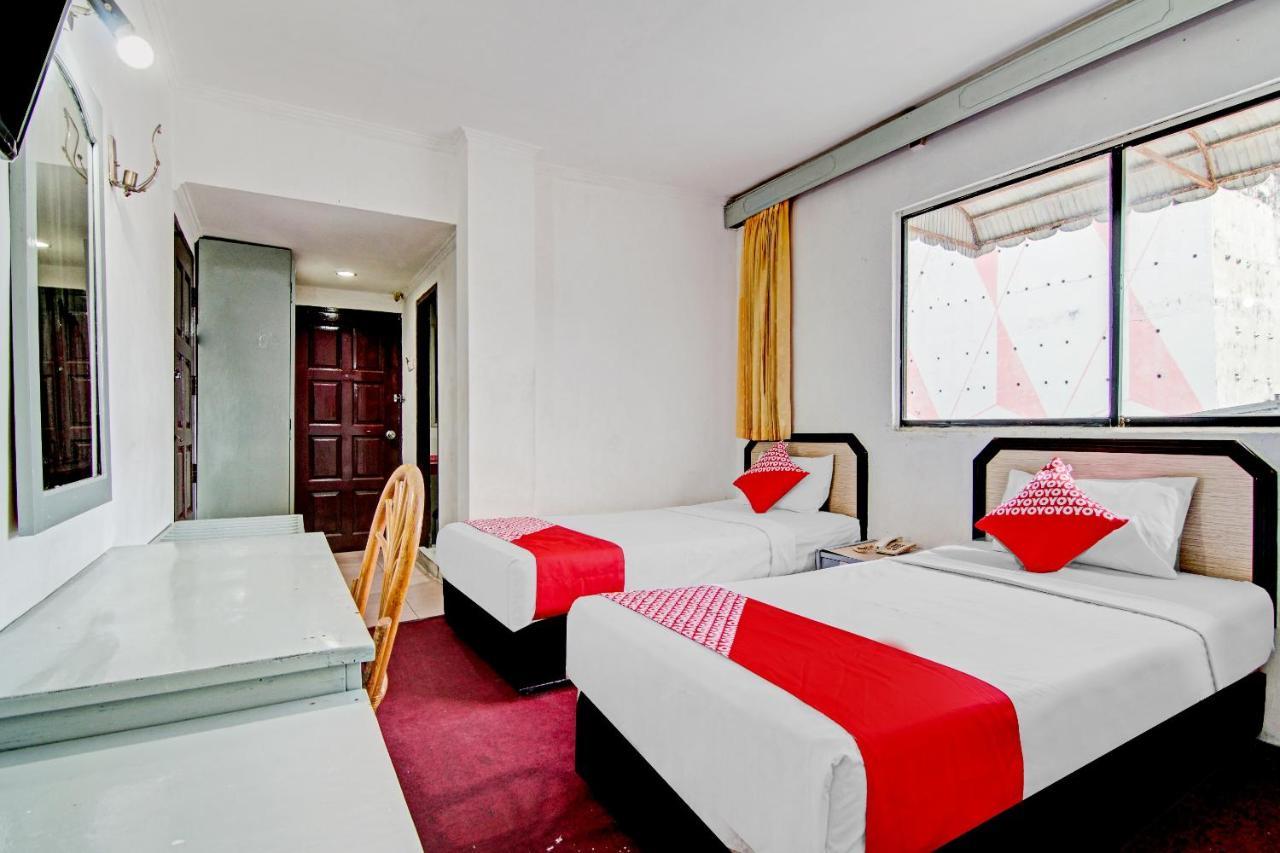 OYO 90697 Hotel Wisata Dumai Buitenkant foto