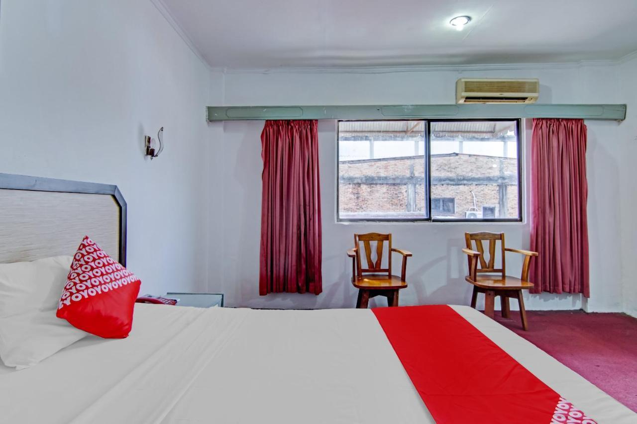 OYO 90697 Hotel Wisata Dumai Buitenkant foto