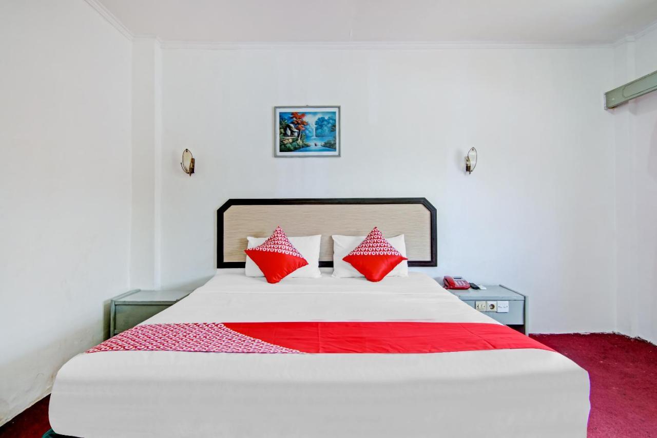 OYO 90697 Hotel Wisata Dumai Buitenkant foto